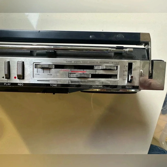 Sanyo M7770K 4 Band Blue Radio Cassette Player Recorder Boombox Made In Japan - Picture 5 of 8